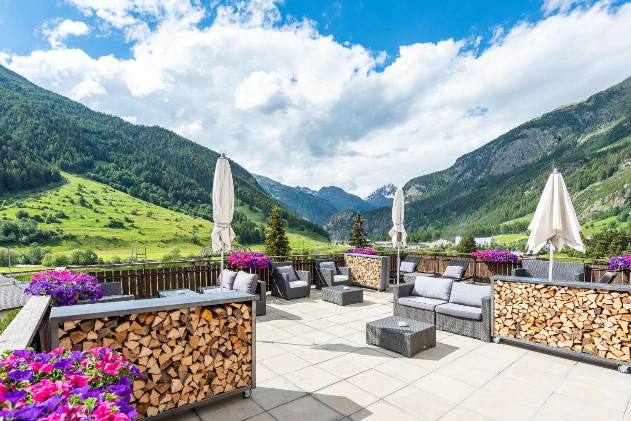 Hotel Crusch Alba Swiss Lodge Zernez Exterior foto