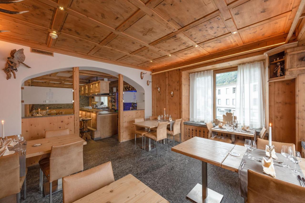 Hotel Crusch Alba Swiss Lodge Zernez Exterior foto